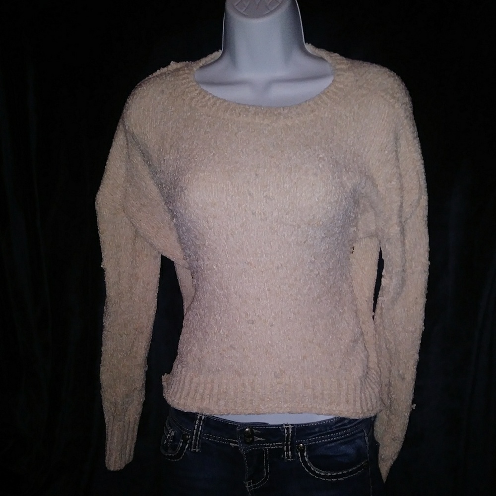 Cream mudd sweater